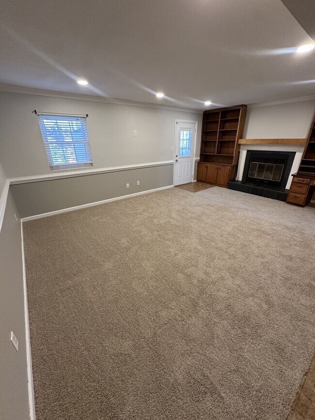 Foto del edificio - 3 Bedroom 2.5 Bathroom Condo!