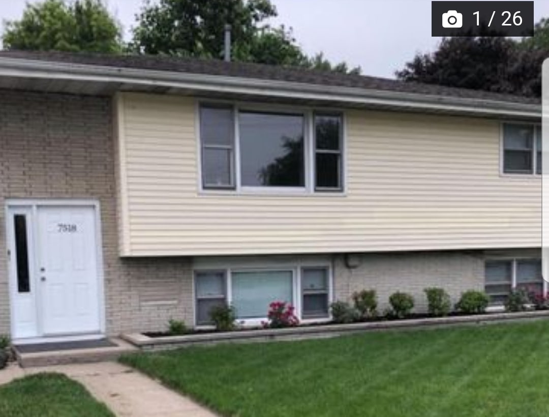 Primary Photo - 7518 Grand Ave