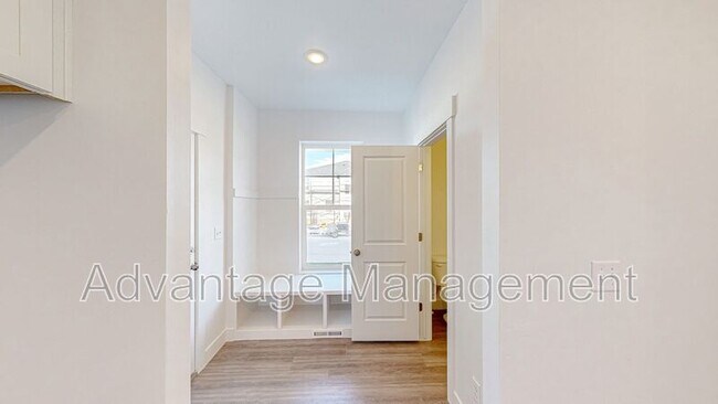 Foto del edificio - 1126 S 200 E