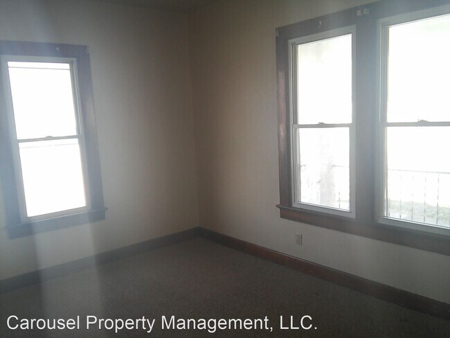 Building Photo - 2 br, 1.5 bath House - 1118 N Garvin St