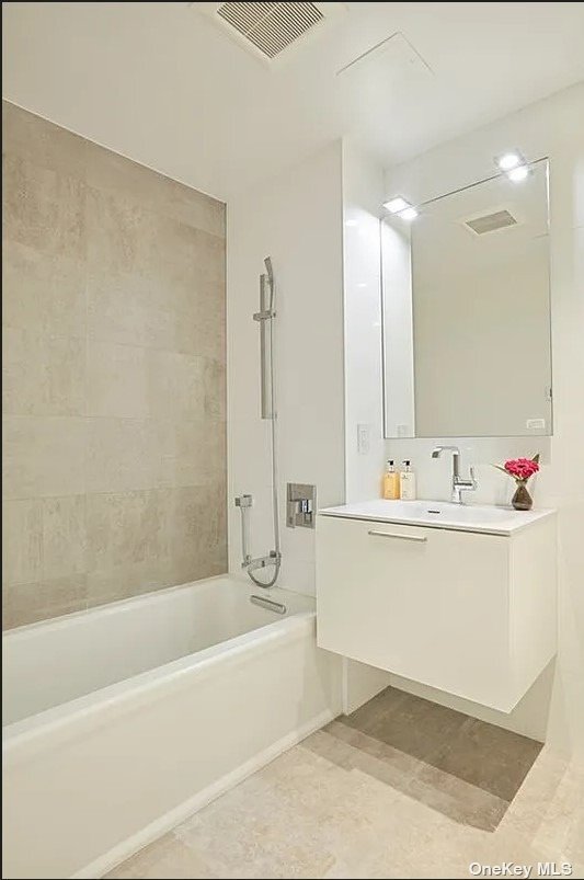 Foto del edificio - 42-50-50 27th St