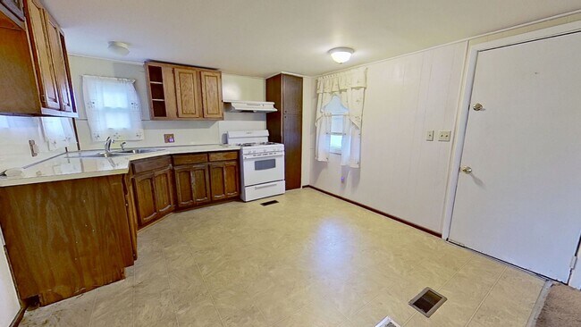 Building Photo - Mobile Home