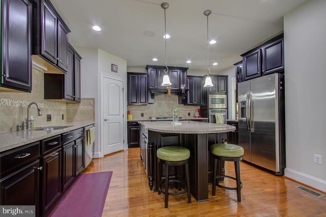 Foto principal - 25089 Balcombe Terrace