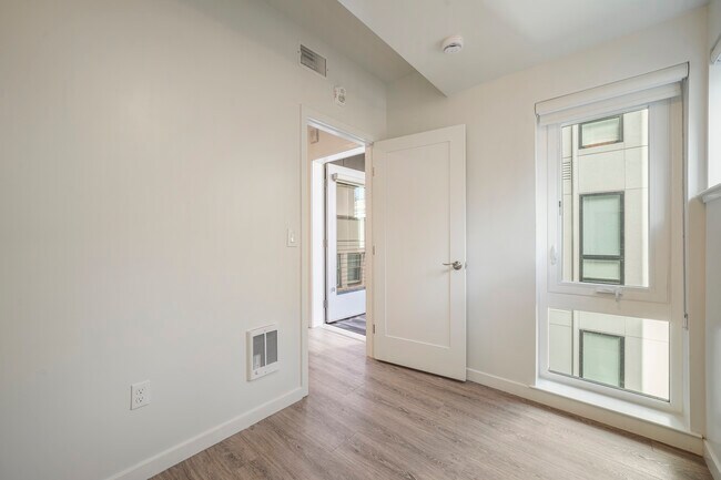 Building Photo - URSA Berkeley