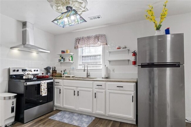 Photo - 108 Cooley Rd House