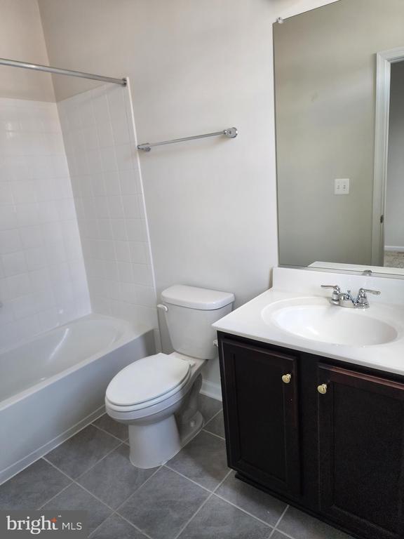 Foto del edificio - 2570 Debert Cir