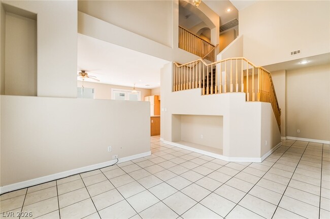 Building Photo - 2611 Earthen Mesa Terrace