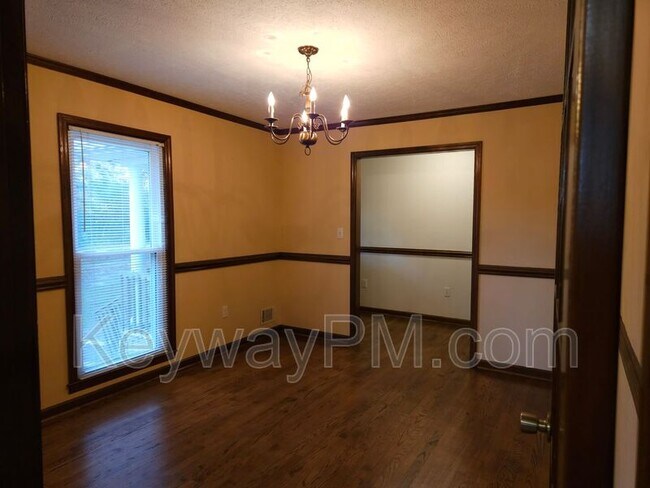 Foto del edificio - 299 Woodland Dr