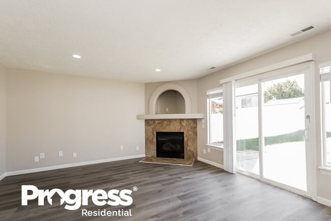 Building Photo - 8528 S 6430 W