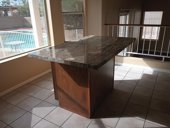 Foto del edificio - 11313 W Emerald Ln