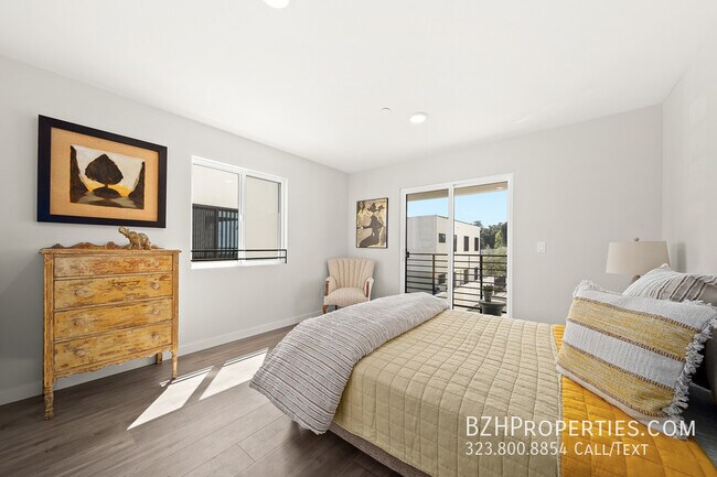 Foto del edificio - Modern 3Bedroom 3Bathroom In Van Nuys