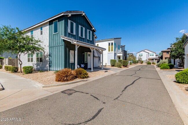 Foto del edificio - 371 N 157th Ln