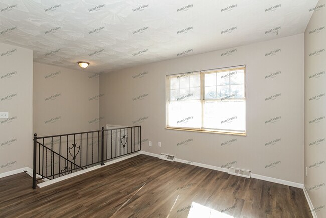 Foto del edificio - 6924 Sayler Ave