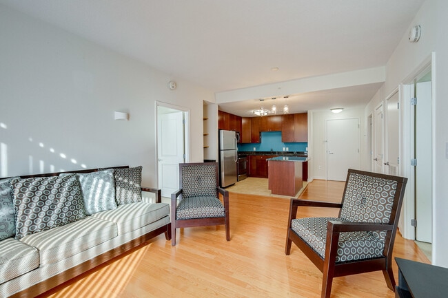 Building Photo - 155 Potomac Passage