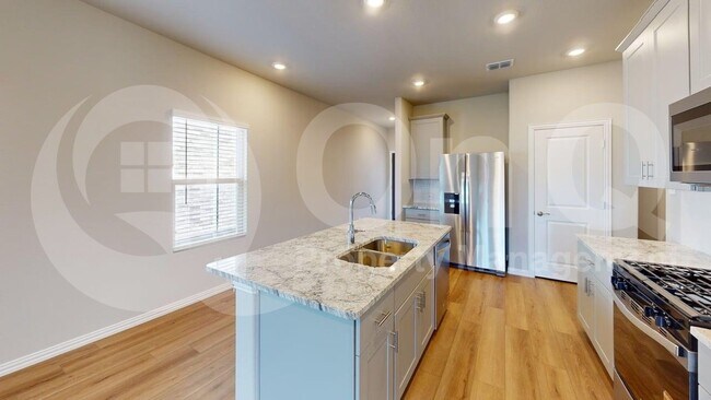 Building Photo - 505 Blanton St