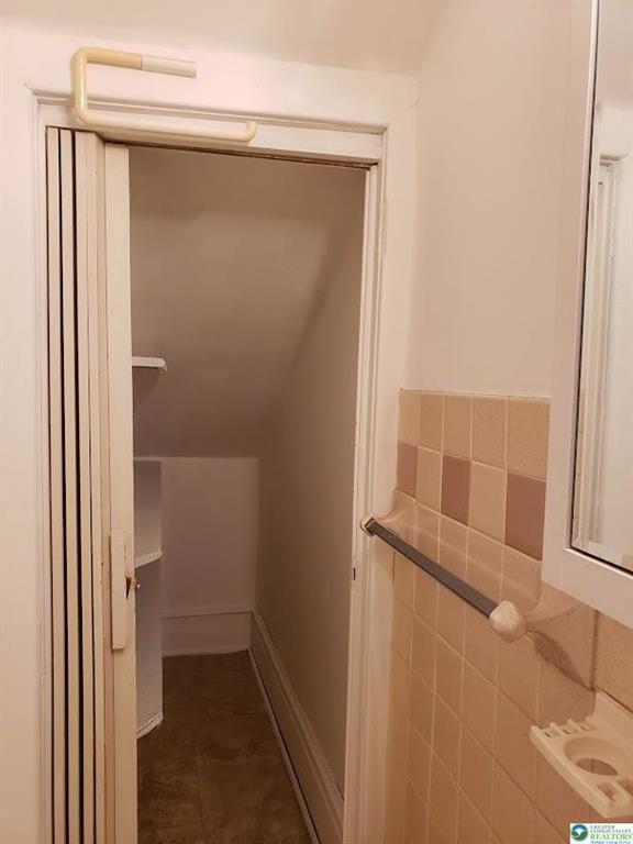 Foto del edificio - 915 S Front St