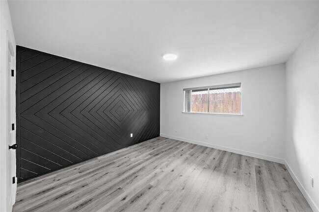 Foto del edificio - 1106 W Tri Oaks Ln
