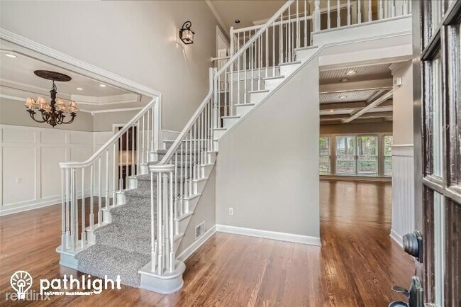 Foto del edificio - 5 br, 2.5 bath House - 1785 Millside Terra...