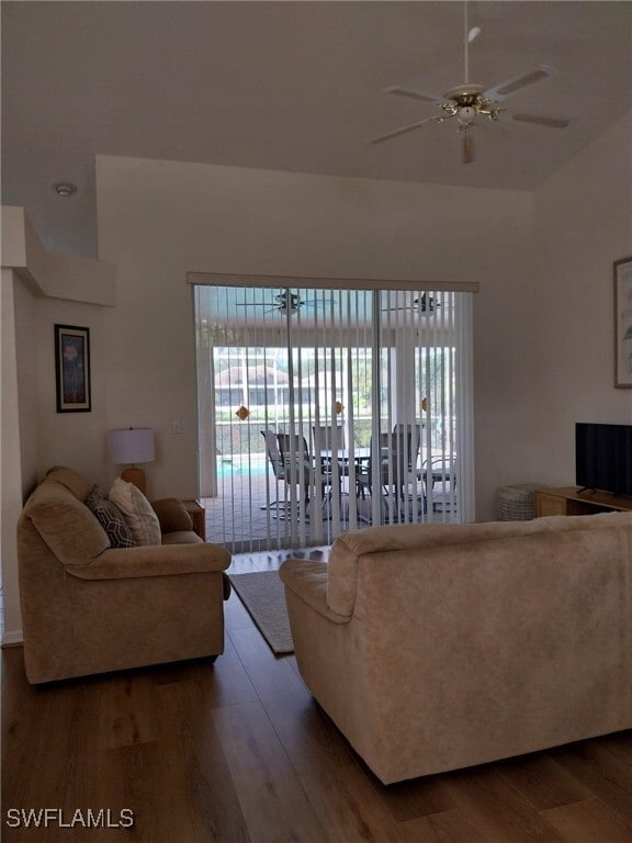 Building Photo - 449 Dundee Ct