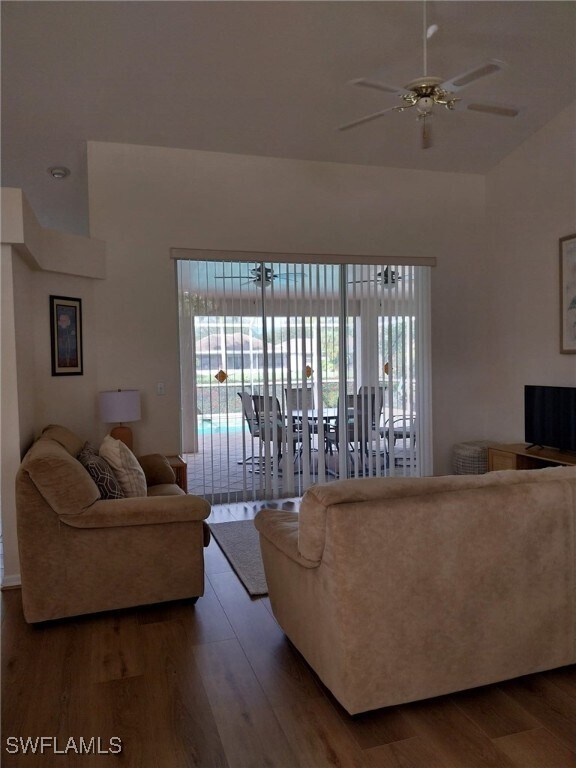 Foto del edificio - 449 Dundee Ct