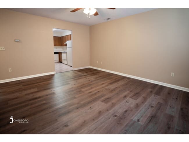 Foto del edificio - Kenwood Pointe Apartments: Washer and Drye...