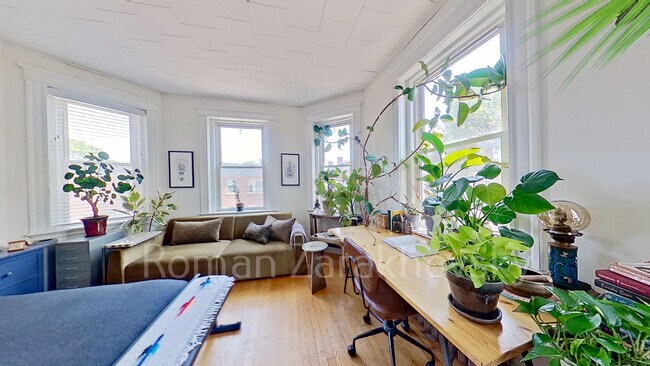Foto del edificio - 42 Strathmore Rd
