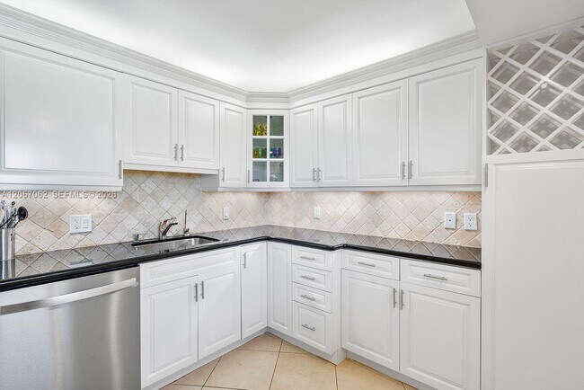 Foto del edificio - 400 Ocean Trail Way