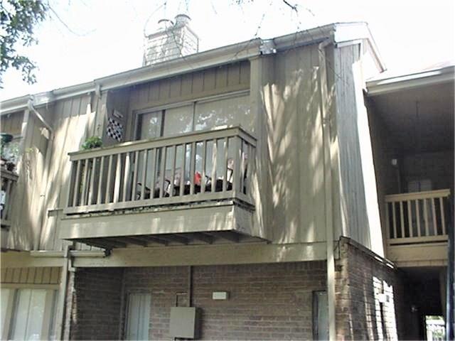Building Photo - 2100 Tanglewilde St