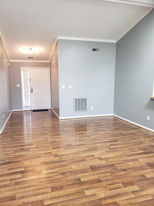 Foto del edificio - 1833 Slalom Dr