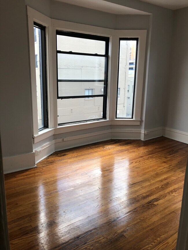 Foto del edificio - 239 Andrews St