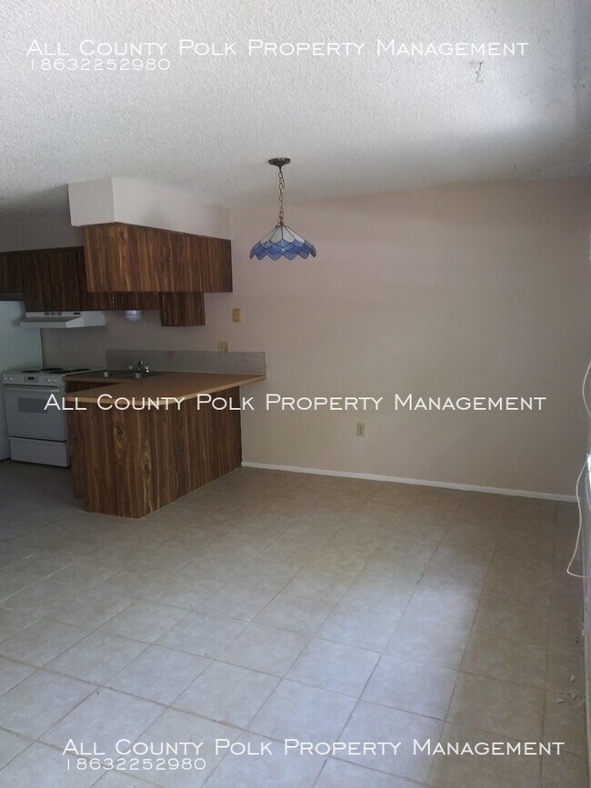 Foto del edificio - Nice Apartment For Rent in Central Lakeland
