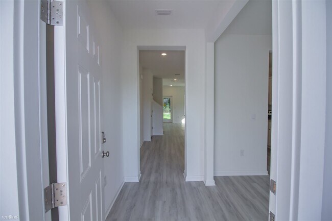 Foto del edificio - 4 br, 3.5 bath House - 30 Sandywoods Court