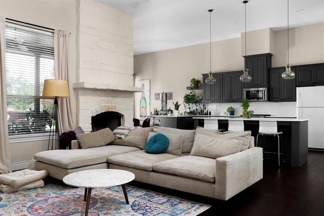 Foto del edificio - 300 Meadow Oaks Dr