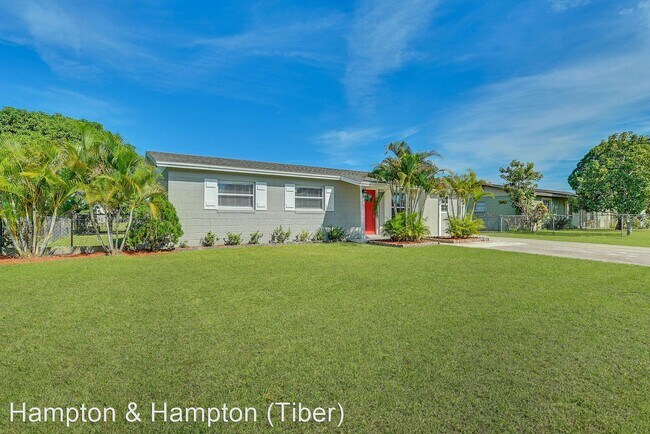 Foto del edificio - 4 br, 1.5 bath House - 475 LEAR STREET