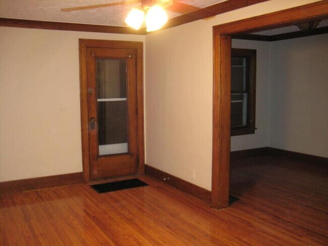 Building Photo - 143 W Filbert St