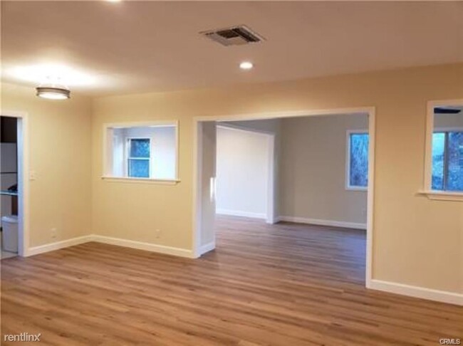 Building Photo - 3 br, 1.5 bath House - 22436 Avenue San Luis