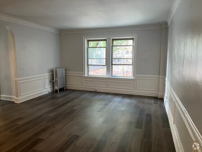Building Photo - 2341 N Commonwealth Ave