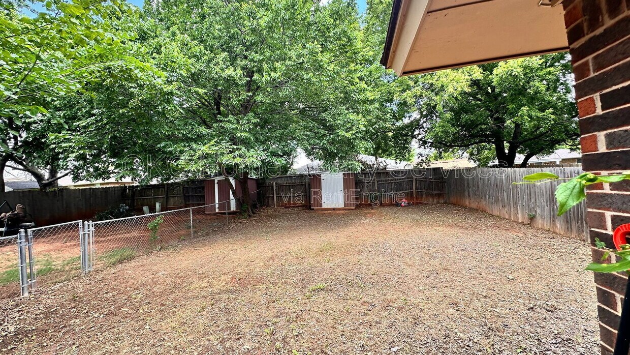 Photo - 915 Delmar Circle