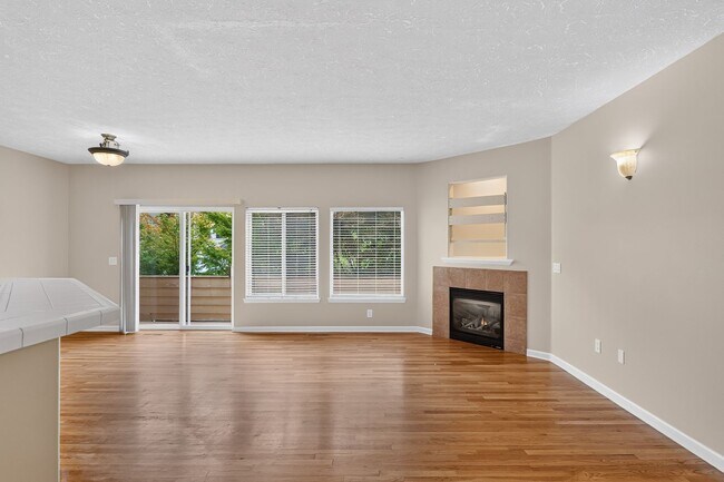 Foto del edificio - 1389 SW 22nd Terrace