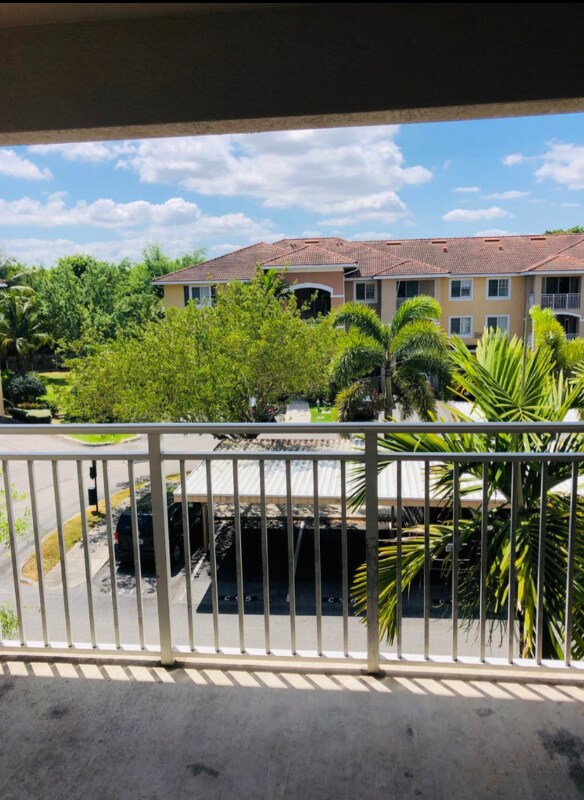 6510 Emerald Dunes Dr, Wellington, FL 33411 Condo for Rent in