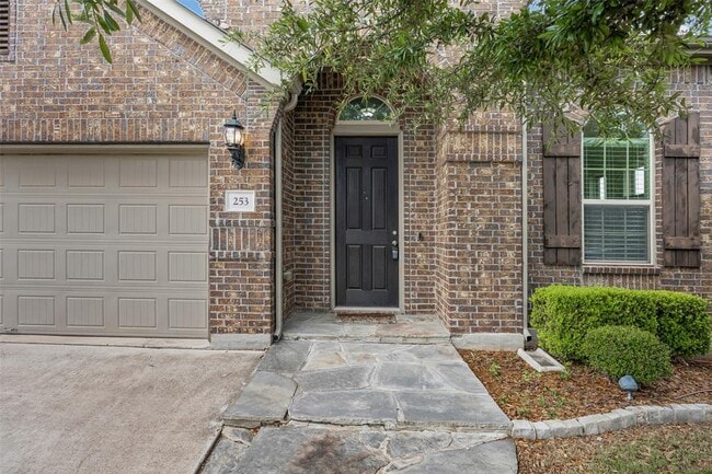 Building Photo - 253 Joseph Dr