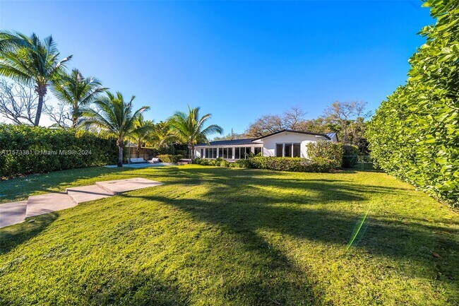 Foto del edificio - 6880 SW 126th Terrace