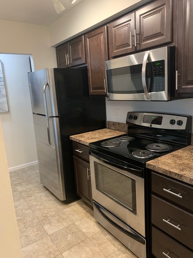 Kitchen - 2970 Asbury Ct