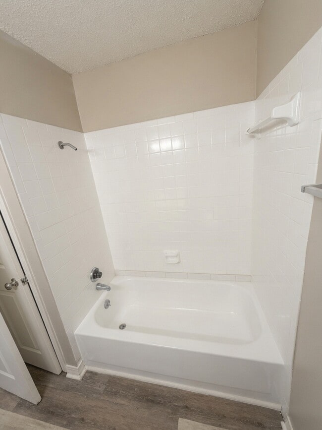Renovated - Bayou Rouge Apartments
