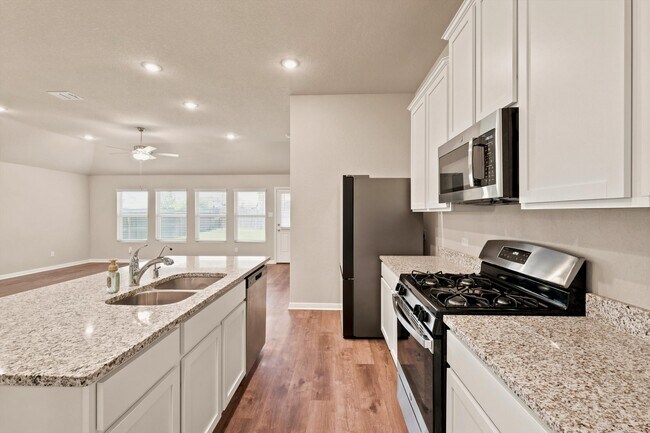 Building Photo - 7125 Flint Cyn