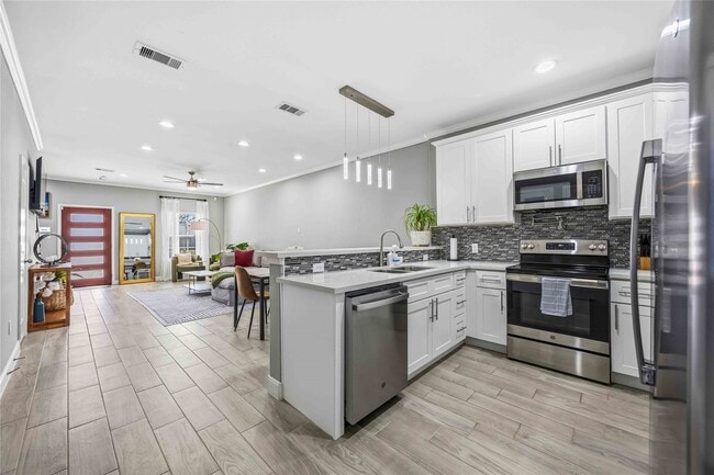 Building Photo - 4903 Mallow St