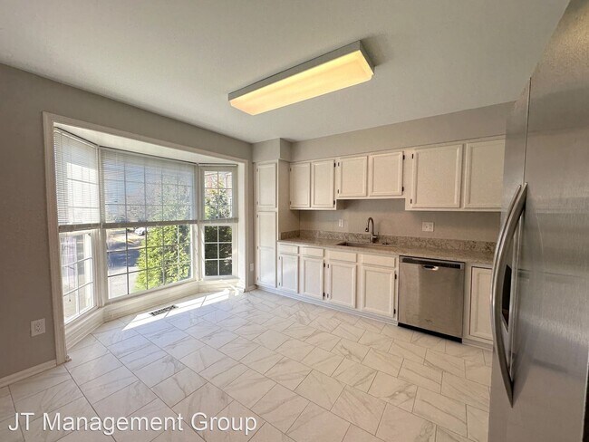 Foto del edificio - 3 br, 4 bath House - 46852 Rabbitrun Terrace