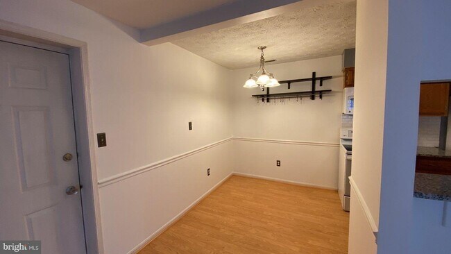 Foto del edificio - 11410 Little Patuxent Pkwy