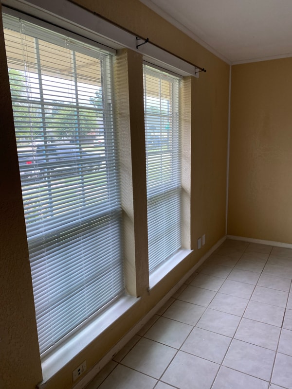 Building Photo - 6336 Walraven Cir