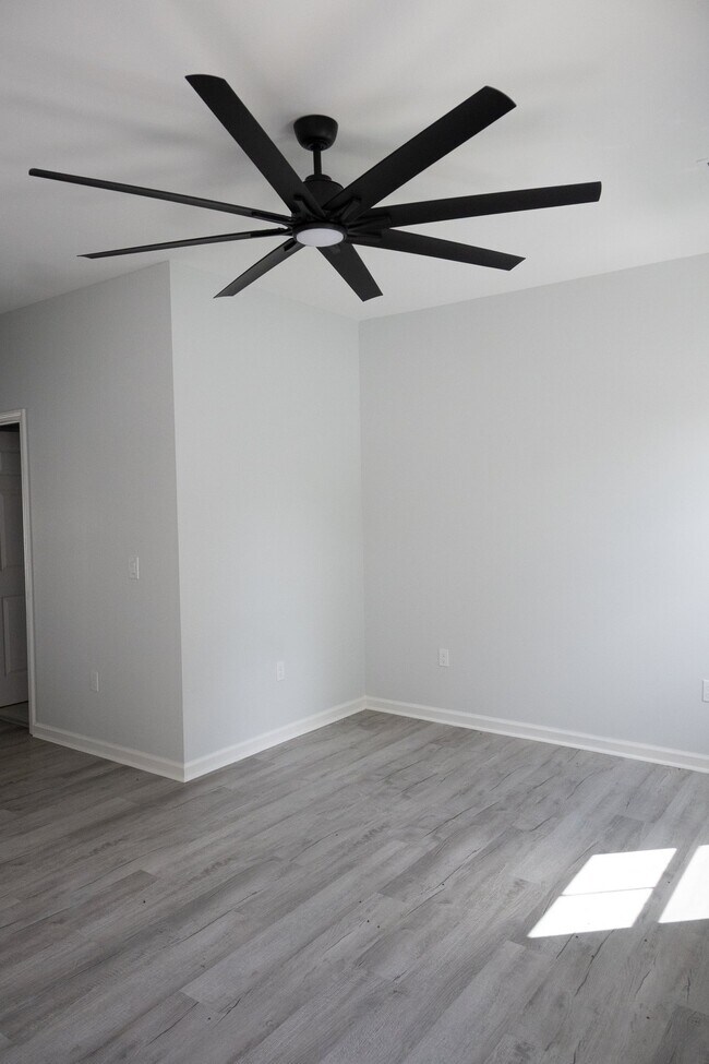 Foto del edificio - 2111 Owens St